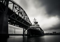 Plakat 100x70cm Statek przy Moście