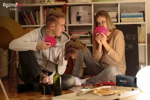 GRA DLA PAR - RozmoWY O NAS Intymność i Namiętność PREZENT na DZIEŃ KOBIET na Arena.pl