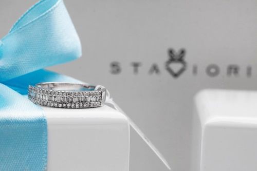 Złoty pierścionek PBD0759 - Diament na Arena.pl