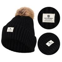 czarna czapka z pomponem do zimowych stylizacji - peterson