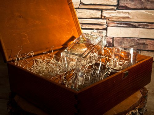 KARAFKA z 2 szklankami w etui ROCZNICA ŚLUBU prezent 20 25 30 35 40 50 60 na Arena.pl