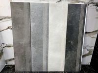 Twarde szare płytki schodowe 120x30 ANTYPOŚLIZGOWE