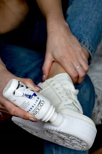 WYBIELACZ KOREKTOR DO BIAŁYCH BUTÓW SNEAKERS na Arena.pl