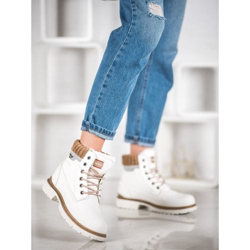 Białe Trapery r.37 na Arena.pl