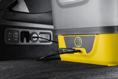 Przenośna myjka ciśnieniowa akumulatorowa Karcher OC 4 na Arena.pl