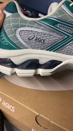 Asics Nimbus 10.1 Tomo R42.5 na Arena.pl