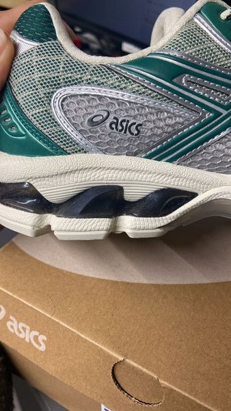 Asics Nimbus 10.1 Tomo R42.5 zdjęcie 4