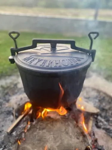 Kociołek EMALIOWANY żeliwny 8L + GRATIS ŁYŻKA na Arena.pl