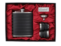 Elegancka Czarna Piersiówka Obszyta Skórą w Zestawie z Kieliszkami Gentelo