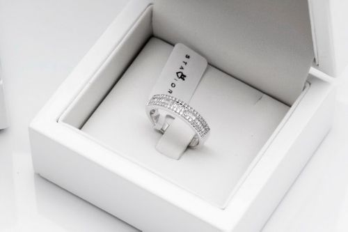 Złoty pierścionek PBD0759 - Diament na Arena.pl