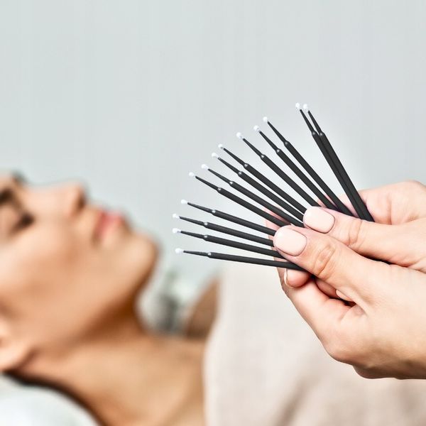 MIKRO APLIKATORY DO RZĘS BEZWŁÓKIENKOWE W TUBIE MICROBRUSH CZARNE 100 sztuk zdjęcie 3