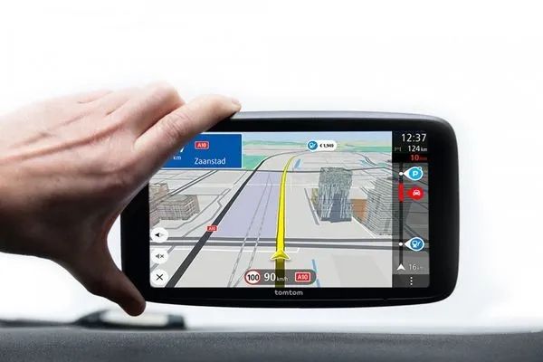 Nawigacja TOMTOM GO Superior 6 HD zdjęcie 13