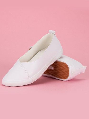 WSUWANE TRAMPKI Rozmiar - 37 na Arena.pl