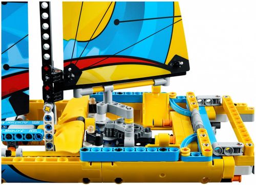 Lego Technic Jacht wyścigowy na Arena.pl