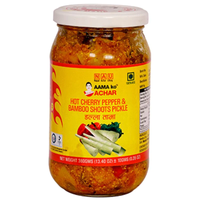 Marynowane papryczki wiśniowe Hot Cherry Pepper and Bamboo Aama Ko Achar 380g