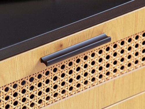 Komoda czarna do salonu z wiklinowym frontem szuflady półki na Arena.pl