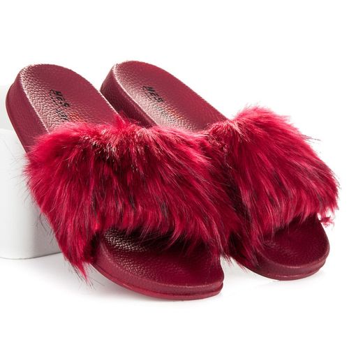 Czerwone Klapki Fluffy r.37 na Arena.pl