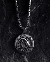 Wisiorek Znak zodiaku - CAPRICORN. MEMENTO MORI (koziorożec)