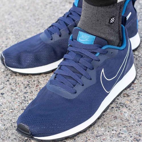 Nike MD Runner 2 Eng Mesh (902815-400)41 na Arena.pl