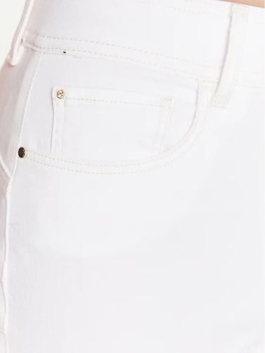 Guess Jeansy Shape Up W3GA35 D4DN1 38x31 (52) na Arena.pl