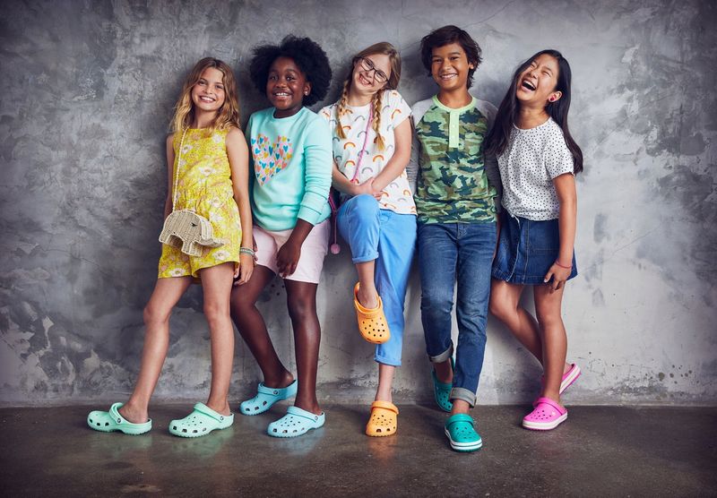 Crocs Dziecięce Buty Chodaki Klapki Classic Basketball 210021 Clog 27-28 zdjęcie 10