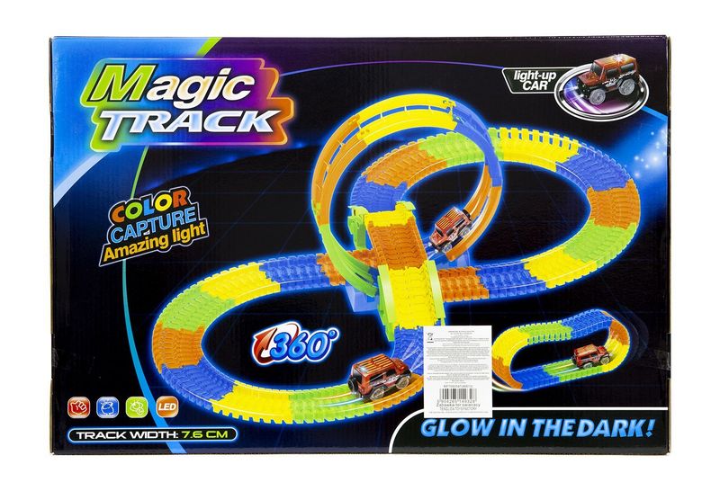 Tor samochodowy świecący w ciemności zdjęcie 2