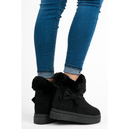 Śniegowce na platformie r.39 na Arena.pl