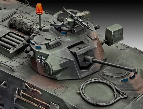 REVELL 1:35 SpPz. 2 LUCHS A1/A2 (03036) na Arena.pl
