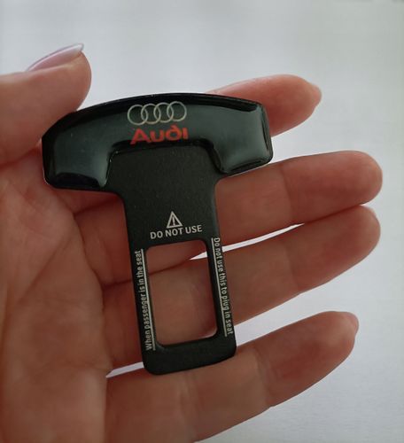 Audi zaślepka pasy bezpieczeństwa wyłącznik wtyk tuning E-TRON QUATTRO A3 na Arena.pl