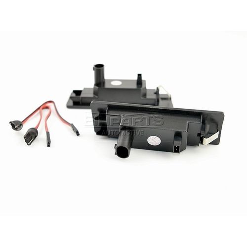 BMW 6 E63 E64 2002-2010r Lampki tablicy LED 2szt. OE STYLE na Arena.pl