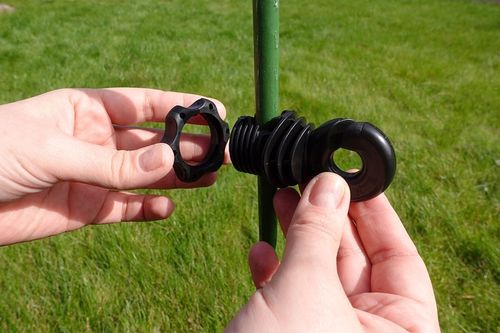 25x Izolator Okrągły Z Nakrętką Do Drutu Linki Na Słupki Izolatory Pastuch na Arena.pl