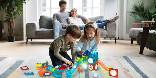 KLOCKI MAGNETYCZNE KONSTRUKCYJNE ŚWIECĄCY TOR Dla Dzieci MAGNETIC TILES 75 na Arena.pl