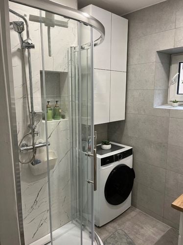 Szafka łazienkowa nad pralkę wisząca do łazienki biała fronty POŁYSK na Arena.pl