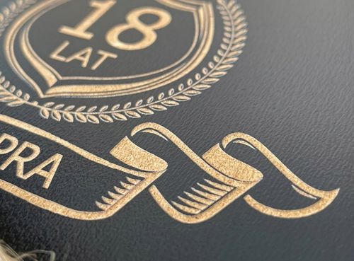 PUDEŁKO NA PIENIĄDZE PREZENT NA ROCZNICĘ URODZINY 18-40-100 LAT HD-KOLORY na Arena.pl