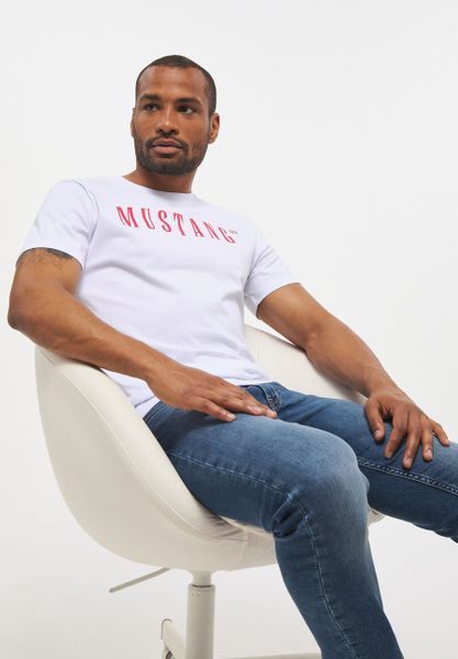 MUSTANG Style Alex C LOGO Tee MĘSKI T-SHIRT KOSZULKA NADRUK LOGO General White 1013221 2045 3XL zdjęcie 4