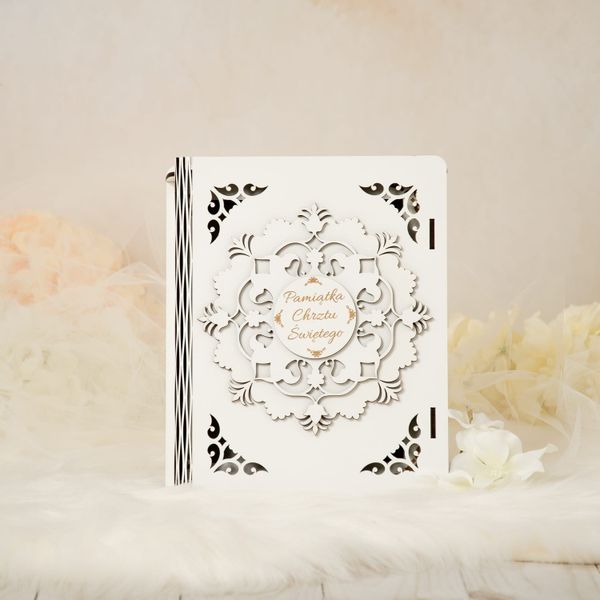 Biblia w pudełku z grawerem Pamiątka Chrztu Świętego OBC-8 zdjęcie 3