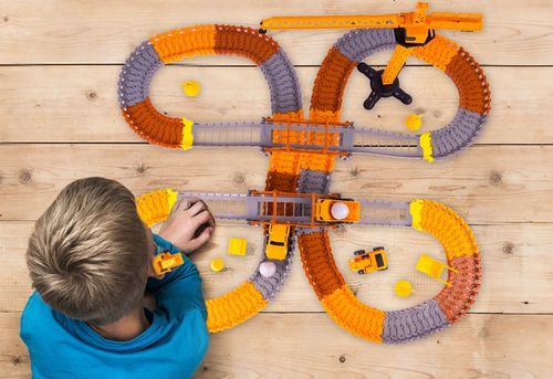 KOLEJKA TOR SAMOCHODOWY ELASTYCZNY 273 ELEMENTY AUTA DŹWIG DLA DZIECI na Arena.pl