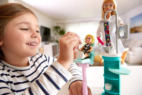 Lalka Barbie Dentystka na Arena.pl