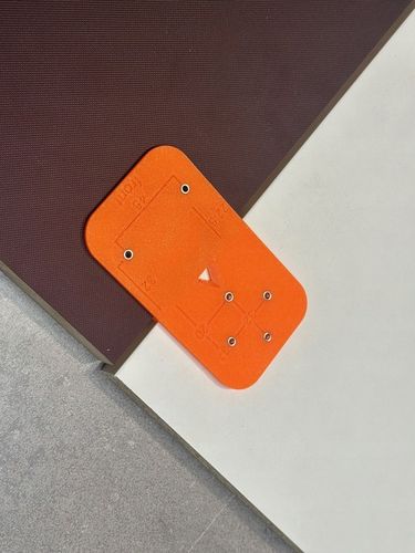 Szablon montażowy do prowadników zawiasów nakładanych meble na wymiar na Arena.pl