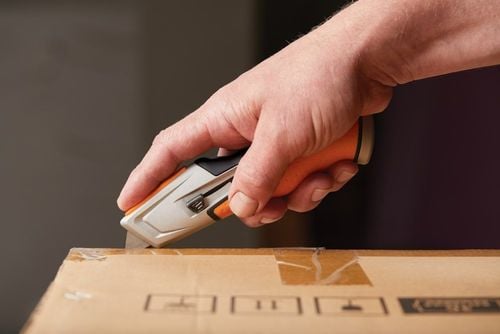 Nóż do tapet FISKARS Carbonmax Hardware na Arena.pl