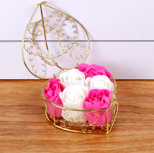 Flower box mydlane róże kwiaty na prezent urodziny imieniny dla kobiet na Arena.pl