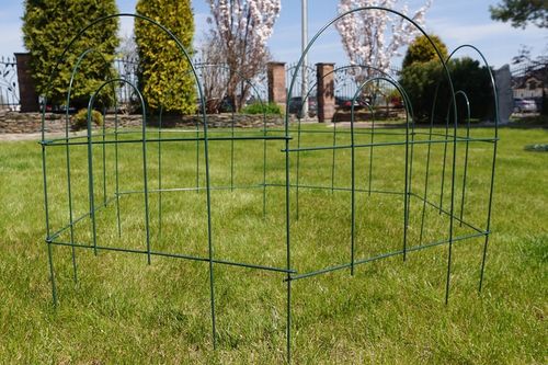 Metalowy Płotek Ogrodowy 61x305cm Ogrodzeniowy Płot Mały Niski Dekoracyjne na Arena.pl