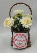 kwiaty sztuczne w koszyku Dla Mamy