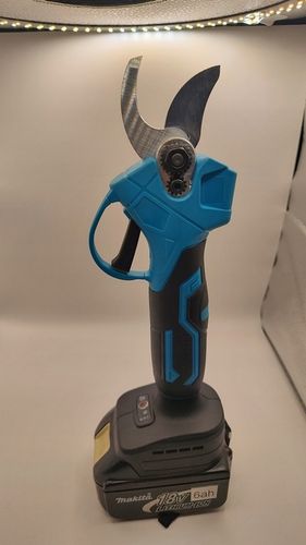 Sekator do akumulatorów Makita nożyce do przycinan na Arena.pl