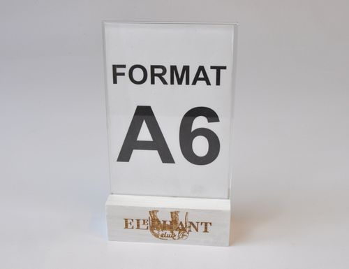 stojak na menu plexi + biała drewniana podstawka z grawerem A6 10 szt na Arena.pl