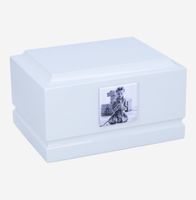 Biała drewniana urna dla dziecka ze zdjęciem Czarno-białe