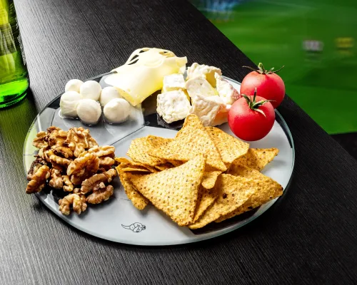 Deska do Krojenia PIŁKA NOŻNA - Praktyczny Prezent dla Fana Futbolu na Arena.pl