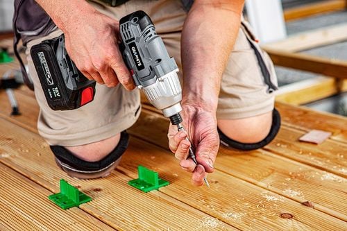 zakrętarka aku, akumulator 2.0ah, ładowarka, torba, bity - t 58g012-s15 na Arena.pl