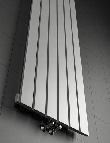 GRZEJNIK DEKORACYJNY PIONOWY-R 160/37 SREBRNY na Arena.pl