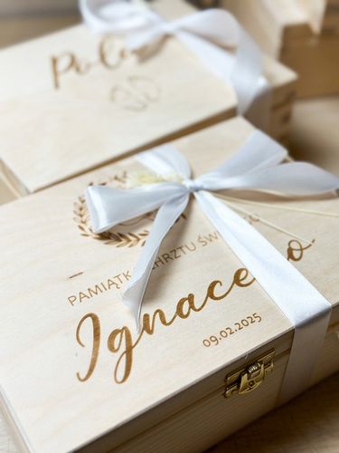 Pamiątka Chrztu Świętego Pudełko GOTOWY PREZENT NA CHRZEST Grawer na Arena.pl